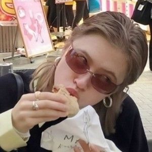 Meet your Posher, Michelle